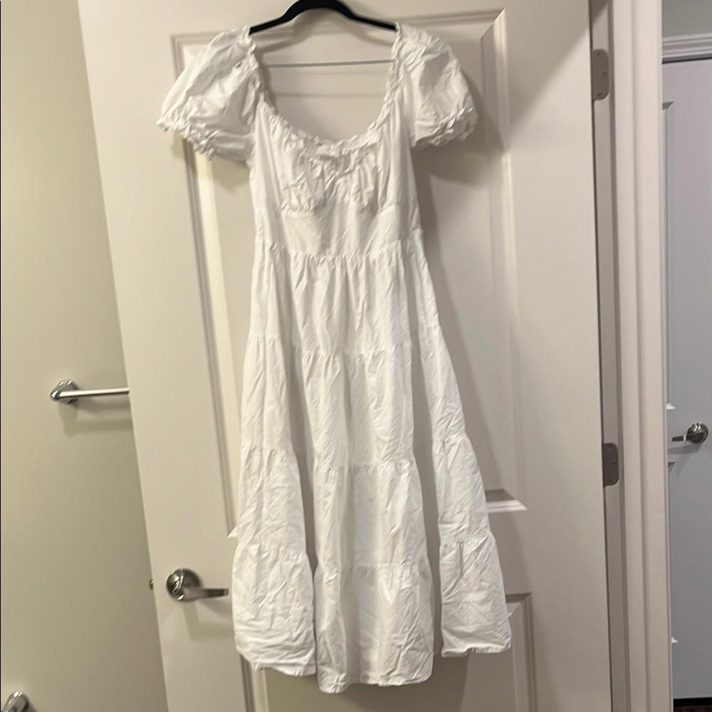 Astr White Scoop Neck Puff Sleeve Maxi Dress